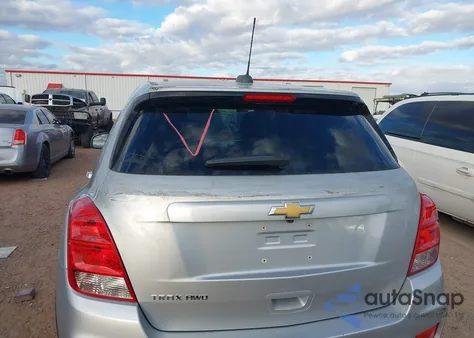 2020 Chevrolet Trax Awd Ls z USA, uszkodzony, nr VIN KL7CJNSB8LB312742